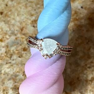 Bomb Party Elegant Women's Rose Gold and White Ice Crystal Ring